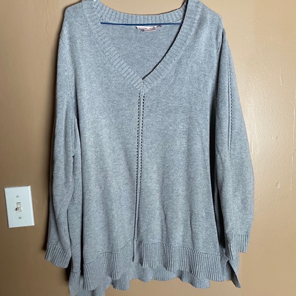 Plus size sweater - Picture 1 of 2